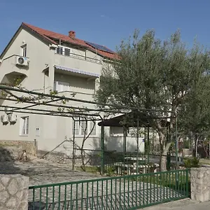  Apartman Bestak