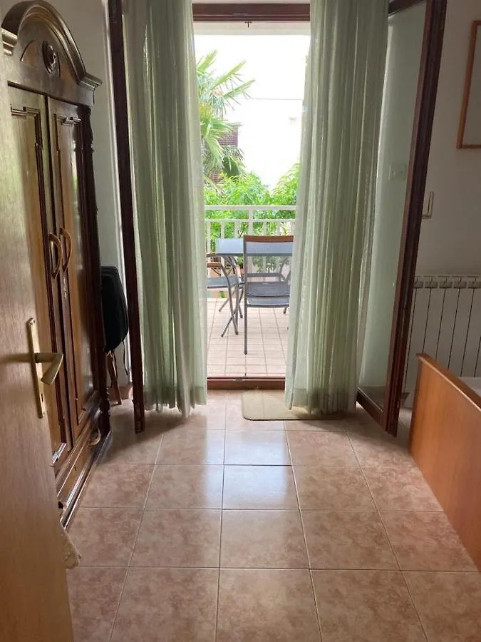 Ija Apartment Krk Town 0*,